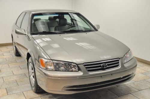 2001 toyota camry le low miles leather 1-owner nationwide warranty