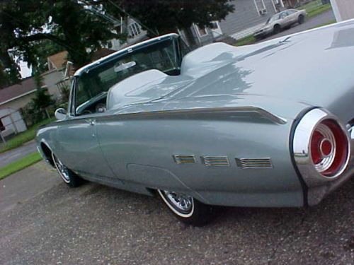 1962   FORD   THUNDERBIRD   CONVERTIBLE  LOW   MILES, image 19