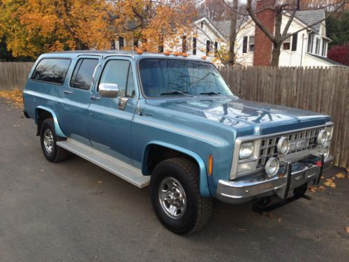 Chevrolet suburban k20, 2500, 4x4, dvd, navigation, keyless entry,sunroof, plow!