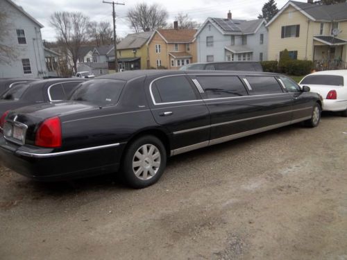 2004 lincoln town car 120&#034; stretch limo, black nice car