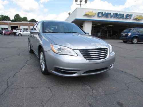2013 chrysler 200 4dr automatic gas saver cheap sedan 1 owner carfax certified