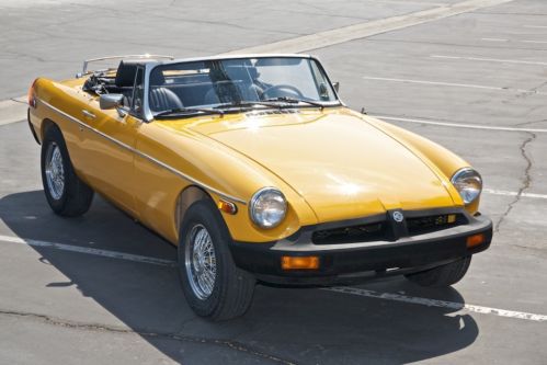 1977 mg mgb  rare factory overdrive, nice restored driver