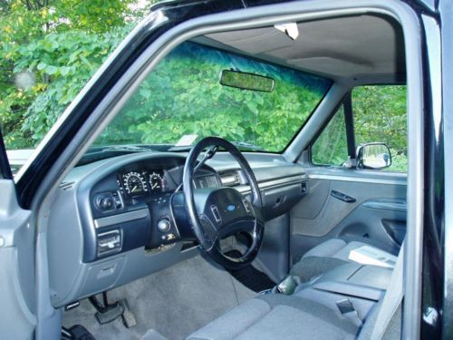 1993 FORD F-150 LIGHTNING ... 1 AWESOME RIDE ... READY TO DRIVE AND SHOW .., image 4