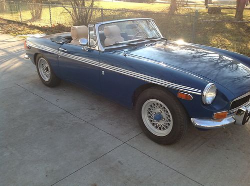 1974 mgb roadster 98000 miles  blue 4 speed aluminum wheels good condition