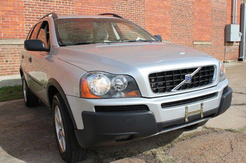 2006 volvo xc90 2.5t sport utility 4-door 2.5l-dvd-3rd row -tow package-leather