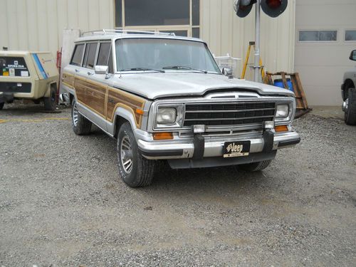 Two 1989 jeep grand wagoneers base sport utility 4-door   *****no reserve*****