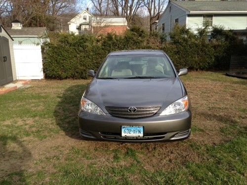 2004 toyota camry le sedan 4-door 2.4l