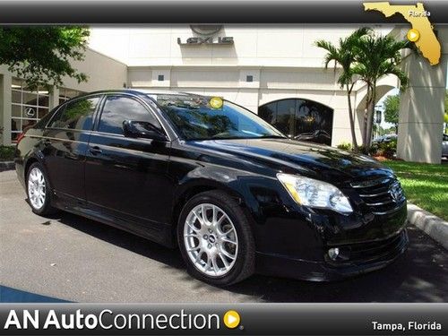 Toyota avalon xls with leather &amp; navigation
