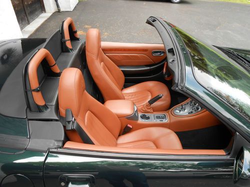 Maserati spyder.stunning color combo!immaculate!**clean carfax** low resv