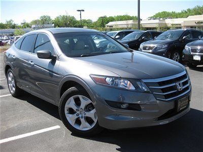 2010 honda crosstour 4wd ex-l. 31,428 miles. leather, bluetooth. one owner.