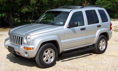 2004 jeep liberty limited like new inside and out- one owner - sunroof - leather