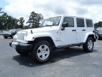Unlimited sahara 4x4 low miles white tan leather heated seats don't miss out