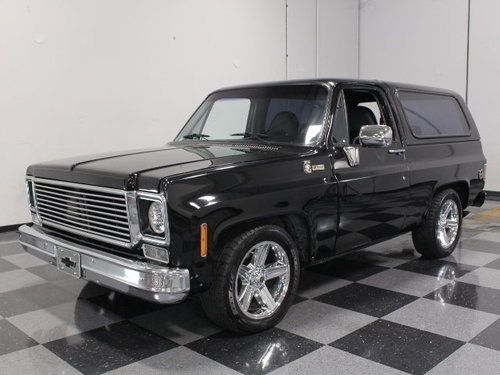 Trailering special, black resto-mod, 350 ci, front disc, heated seats, ps, pb, p