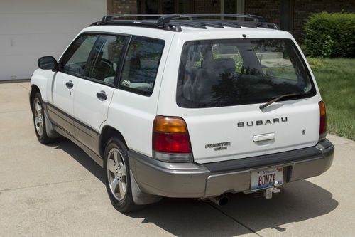 Buy used 98 Subaru Forester 5speed manual great condition