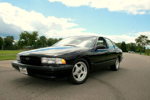 1994 1995 1996 chevrolet impala ss- 70k miles- beautiful paint- senior owned