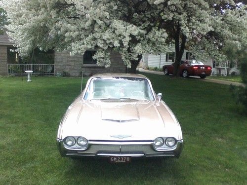 1961 ford thunderbird, new paint, ps,pb,tilt, elec windows,seats &amp; 4bl carb