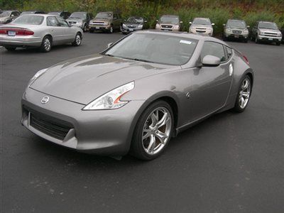 2010 370z touring coupe, automatic, alpine radio and nav, only 26688 miles