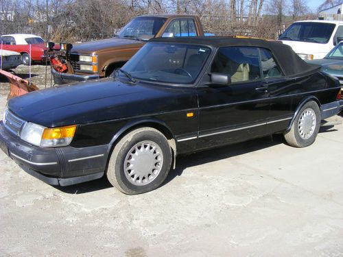 1989 saab 900 turbo convertible 2-door 2.0l - whole car for parts - non running
