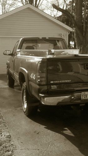 Buy used 2001 Chevy Silverado LS 6.0L 2500HD 4x4 Fisher ...