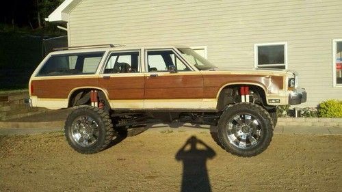 1985 ford custom woody