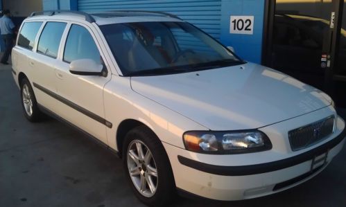 2003 volvo v70 2.4t  wagon  clean title, rear seat for kids, no reserve auction