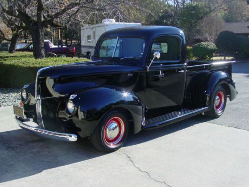 1941 ford hot rod pickup - chevy 350/350 - dropped axle - 4 wheel disc - 9 inch