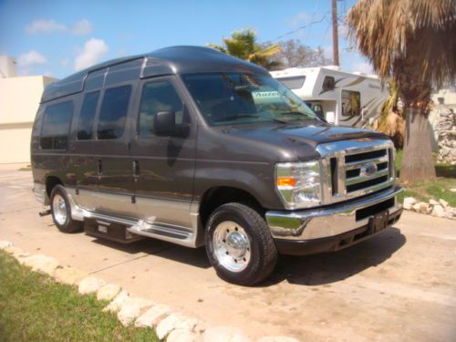 *** 2008 ford econoline tuscany mobility van ***