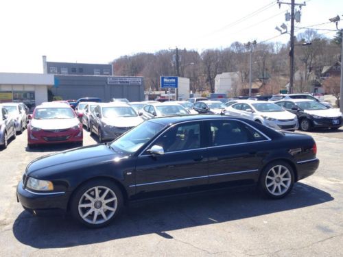 Rare beauty audi s8 very well maintained awd no reserve