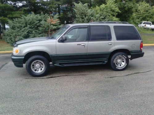 1999 mercury mountaineer v8--awd--fully loaded--clean inside &amp; out--runs great!