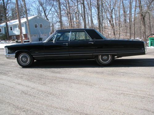 Classic collector car imperial crown 64k miles very clean turnkey driver wow!!
