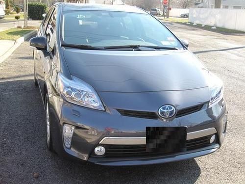 2012 toyota prius !! fully loaded !! $14,500