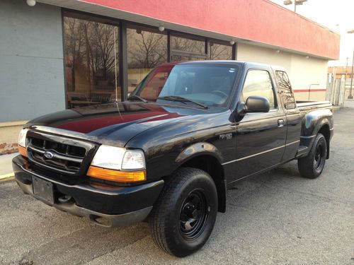 1999 ford ranger xlt 4x4 sport 4.0l , 4door ,stepside ,looks &amp;runs great !!