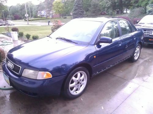 1999 audi a4 quattro base sedan 4-door 1.8t, runs and drives great, clear title