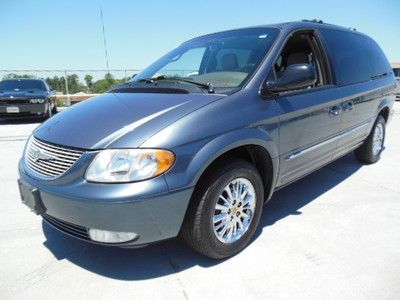 2002 chrysler town &amp; country limited one owner clean car-fax low reserve leather