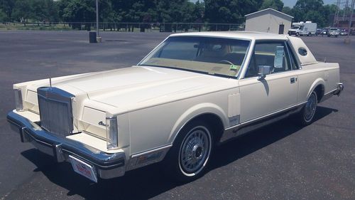 1982 lincoln continental mark vi 2 door in great shape 80k miles!!!