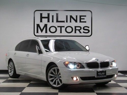 Navigation*cooled &amp; heated seats*rear shade*carfax certified*we finance