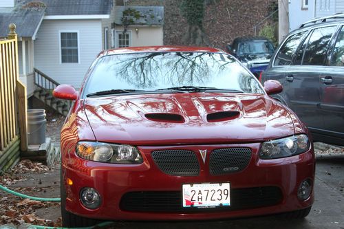 2006 pontiac gto, red coupe 2-door 6.0l