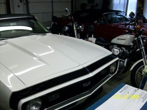 Find Used 1968 Camaro Ss White With Black Vinyl Top Pearl