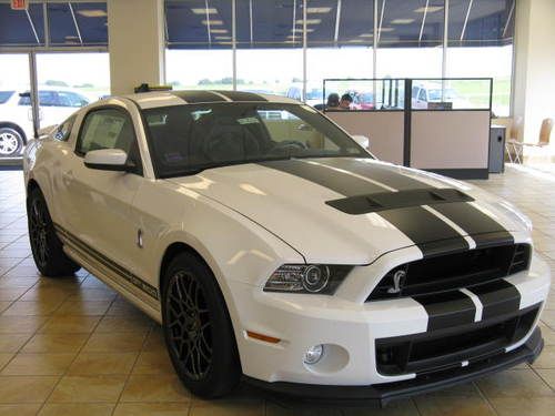 Brand new 2014 mustang shelby gt 500