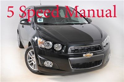 Chevrolet sonic sedan lt new manual 1.8l 4 cyl engine blk granite met
