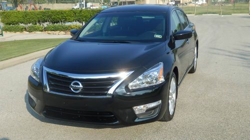 2013 nissan altima. 3.5 s. v6. automatic. spoiler. alloy wheels. free shipping