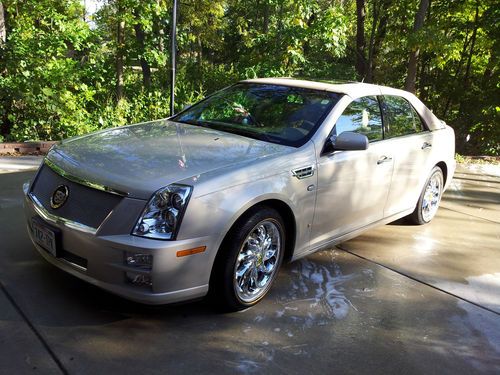 2008 cadillac sts **mint** must see great price, must sell!!!