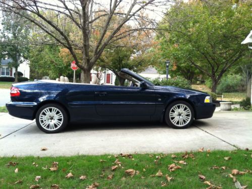 2004 volvo c70 turbo convertible, excellent condition.  blue ext./beige int.