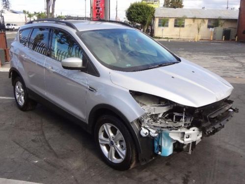 2013 ford escape se damaged salvage rebuilder runs! priced to sell wont last!!