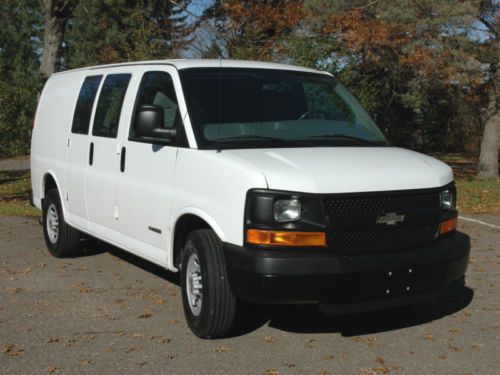2005 chevy express  g3500 / one ton cargo van / very clean