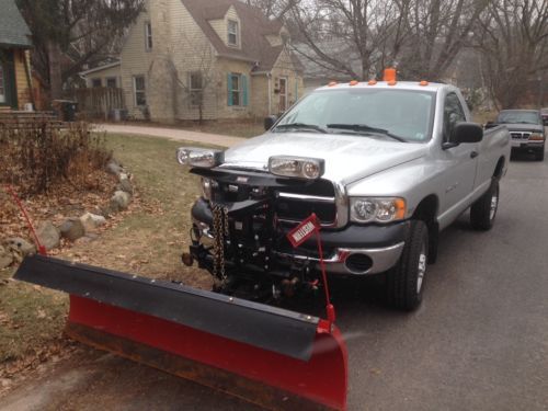 2004 dodge ram 2500 4x4 with western snow plow--low miles, very clean
