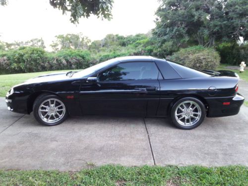 2002 Camaro SS, 6-spd 35th Anniv, T-Top, mint cond only 15,500 miles, US $18,900.00, image 2