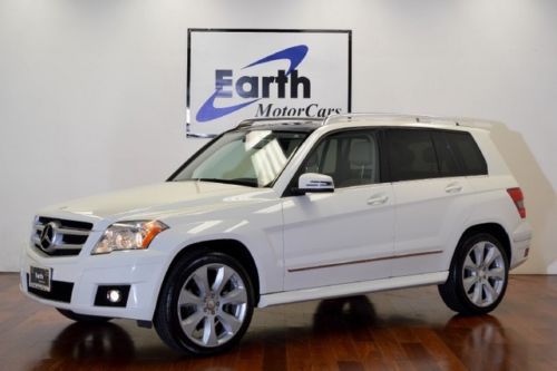 2011 mercedes glk350 4-matic, pano roof, sirius, carfax certified!
