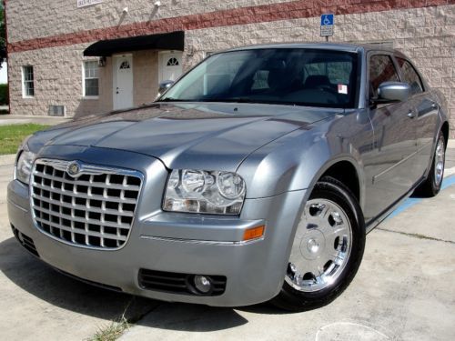 2006 chrysler 300 limited 1 florida owner clean carfax no accidents no reserve!