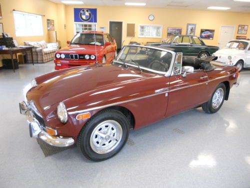 1973 mgb, last of the chrome bumpers, nearly perfect, great touring/driving car